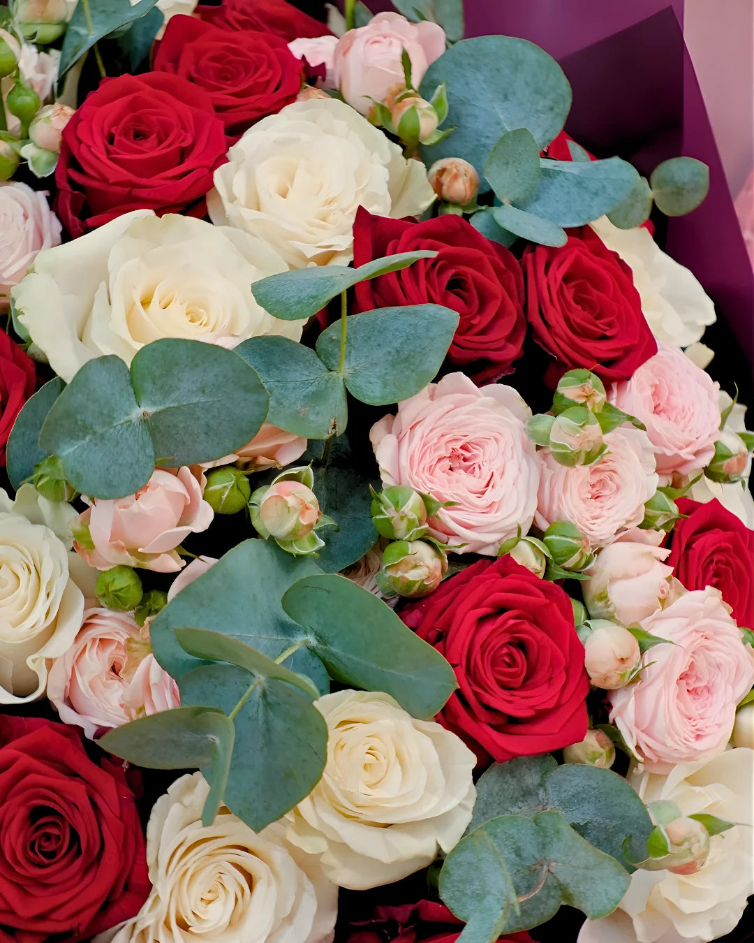 Valentina – Red & White Rose Bouquet