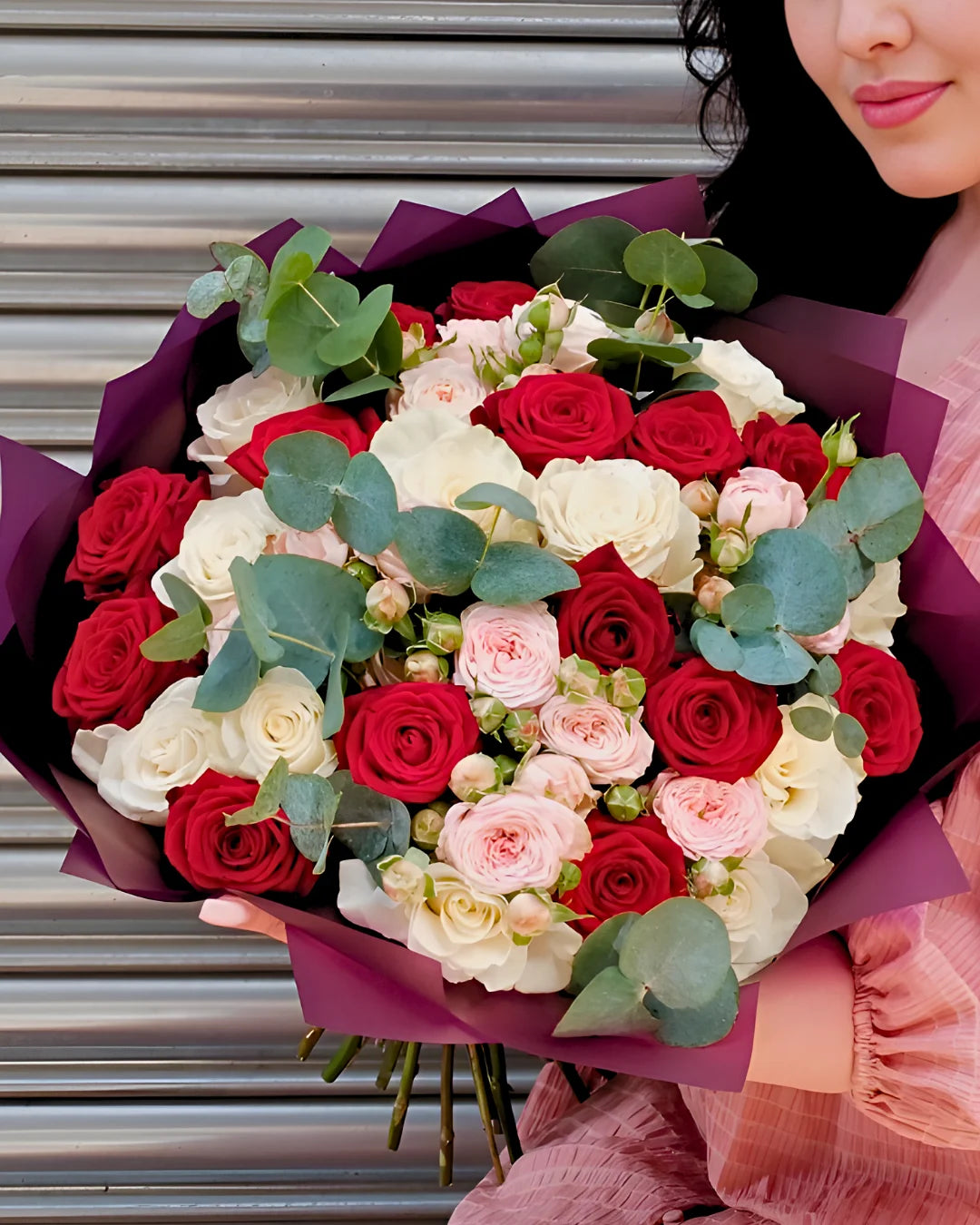 Valentina – Red & White Rose Bouquet